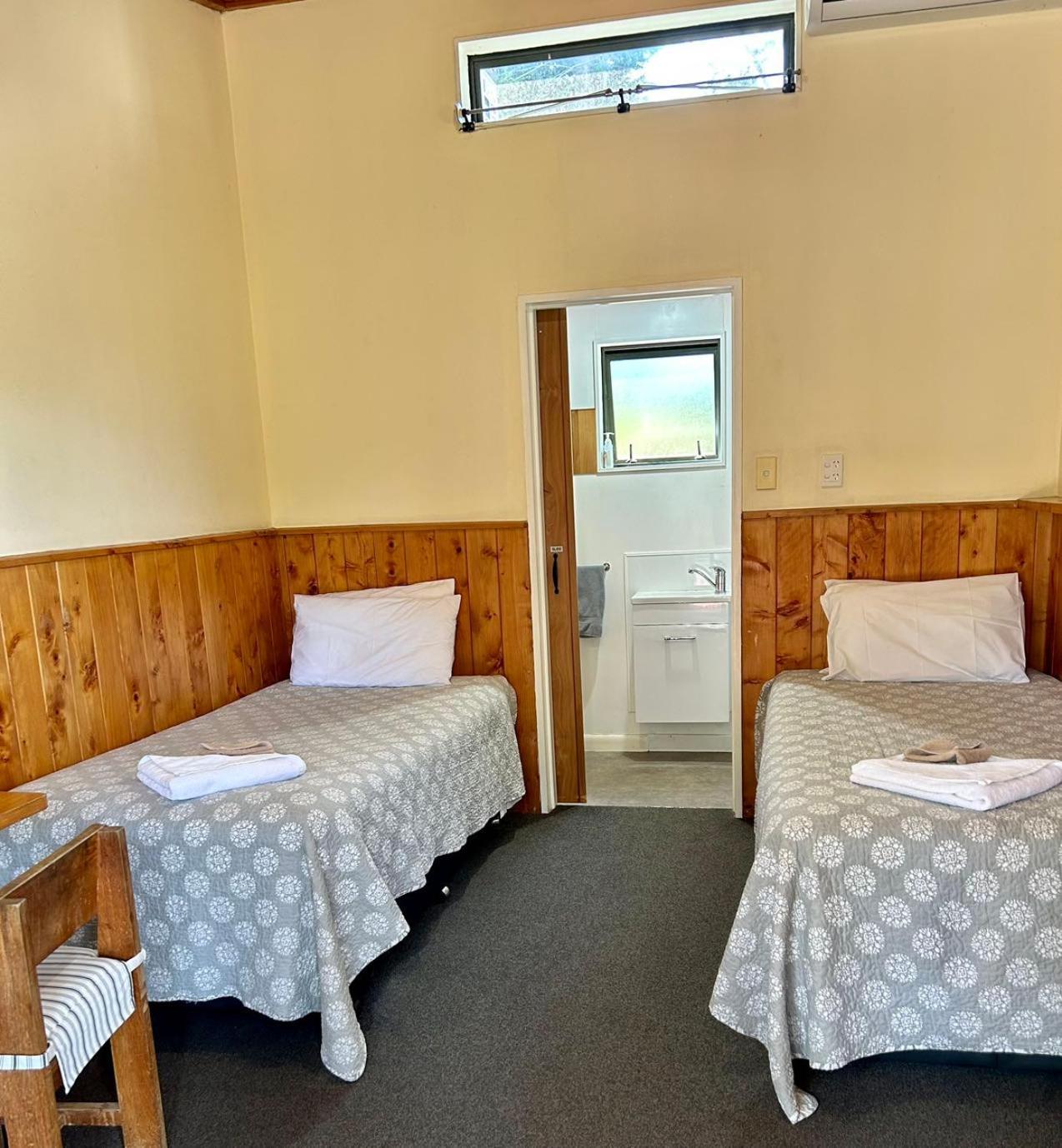 Mystery Creek Motel Rukuhia Luaran gambar